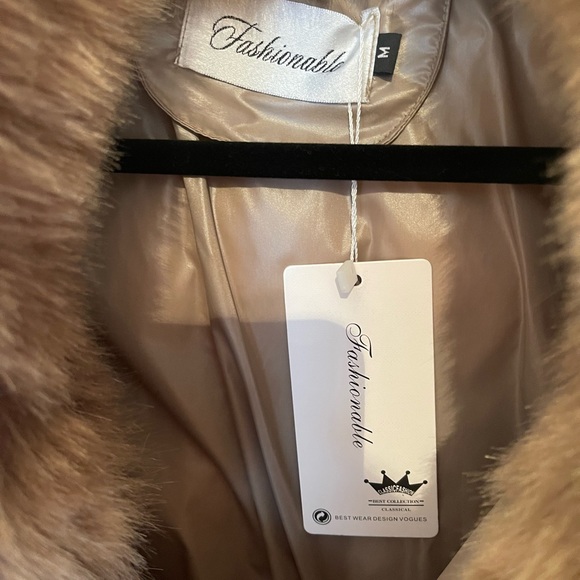 FAUX FUR LUXURIOUS DOWN-FILLED PARKA *** BRAND new / never worn*** - Picture 3 of 5
